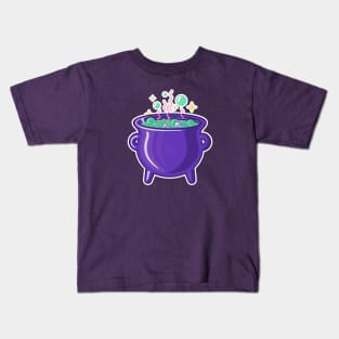 Witch's cauldron, bubbling with magic, on dark colours Kids T-Shirt